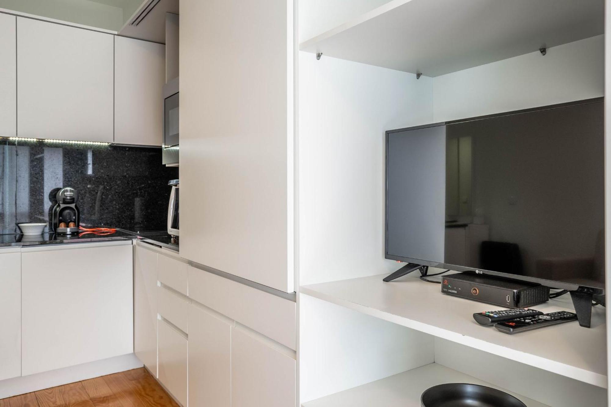 At - Aliados Apartment Porto